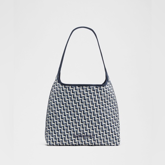 NWT Lululemon Shoulder Bag 12L L Monogram Knit Club Blue/Washed denim $168 - Picture 3 of 7